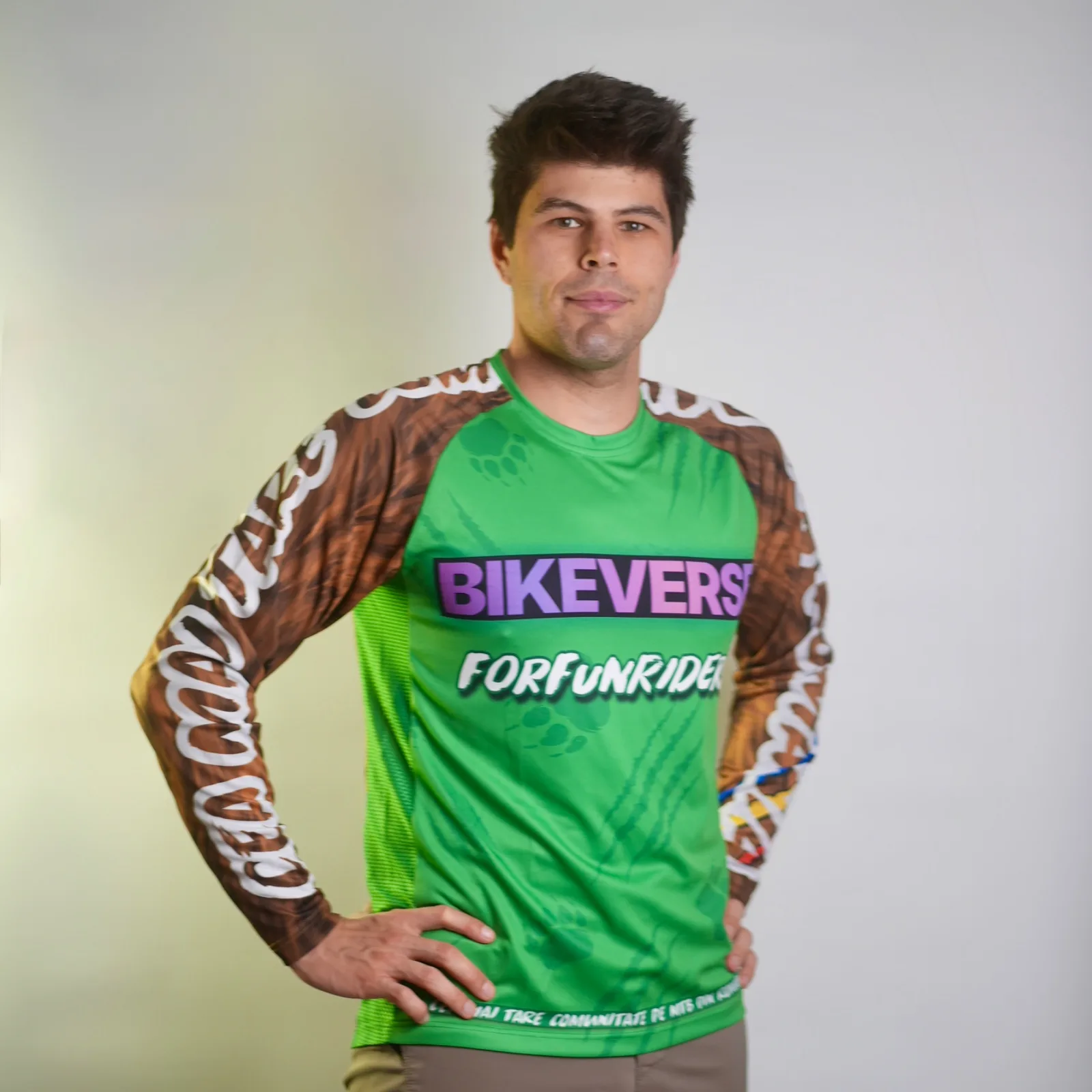 Tricou Ciclism MTB Downhill Mânecă Lungă BIKEVERSE ForFunRiders – Blana de Urs (Purtat de @alexsece)