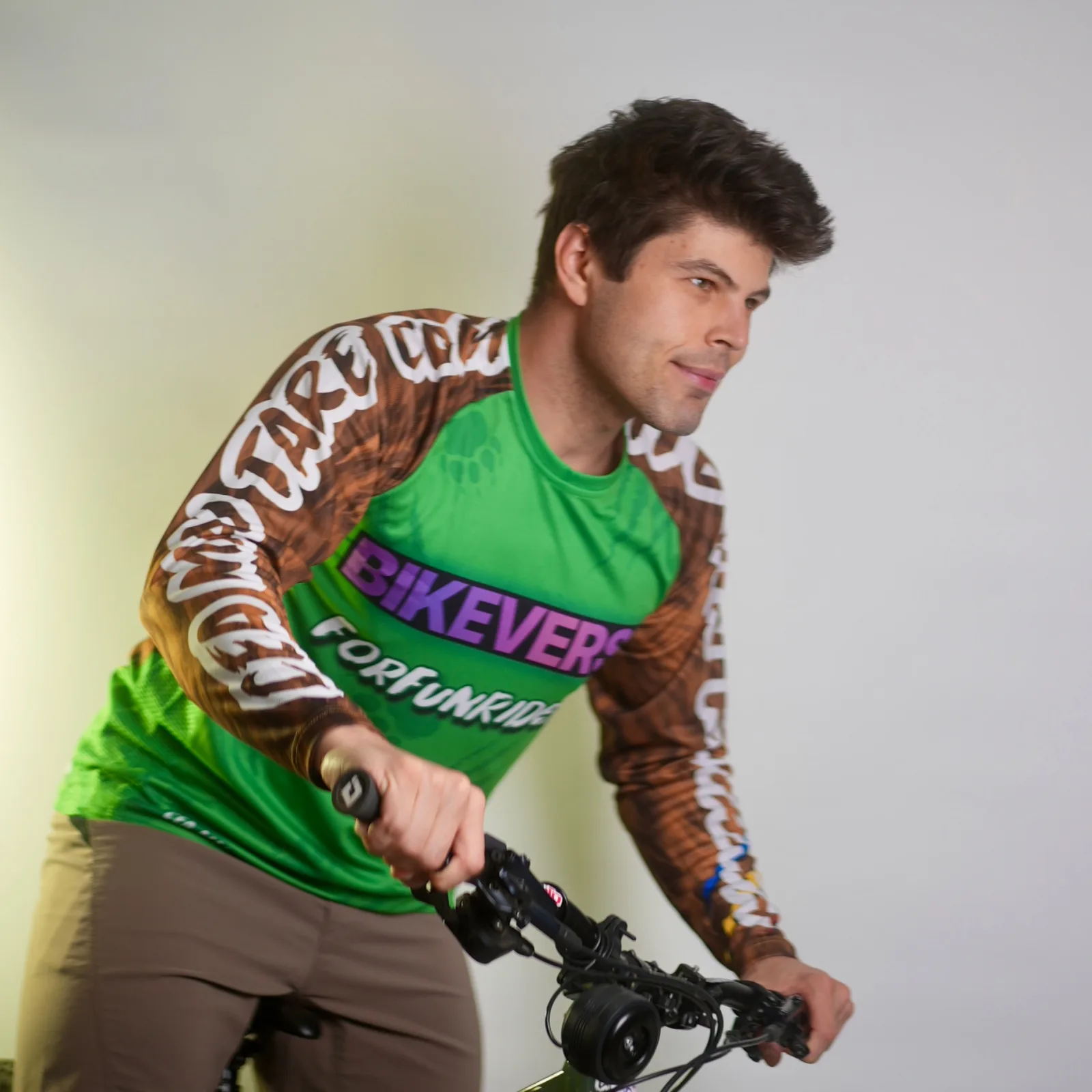 Tricou Ciclism MTB Downhill Mânecă Lungă BIKEVERSE ForFunRiders – Blana de Urs (Purtat de @alexsece) – miniatură 5