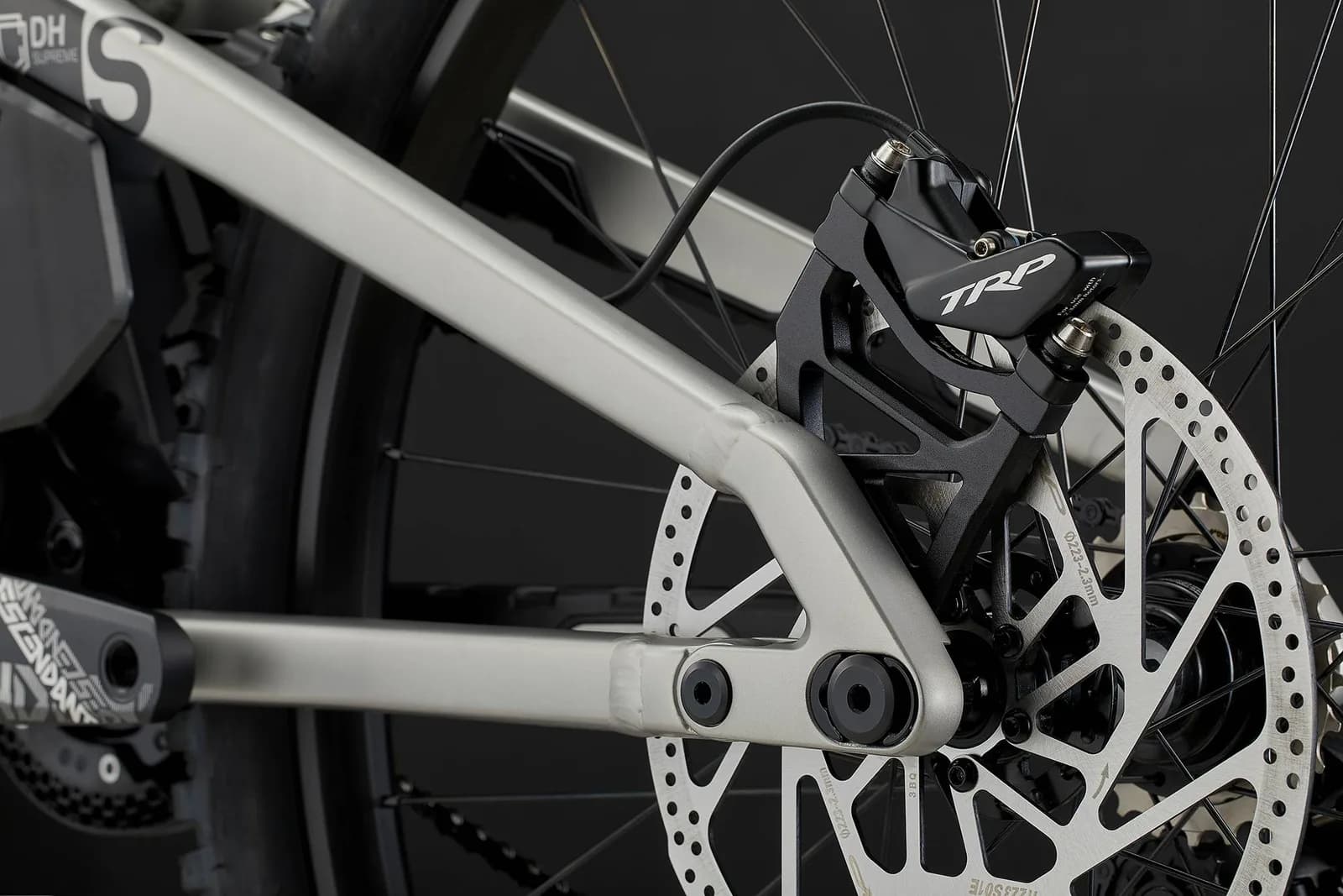 SUPREME DH V5 ESSENTIAL SILVER – miniatură 8