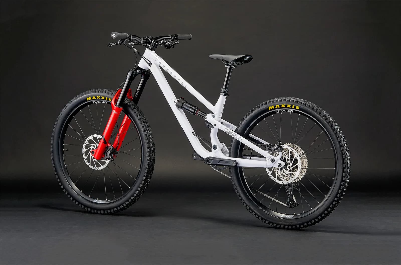 CLASH XS PURE WHITE 2026 – miniatură 3