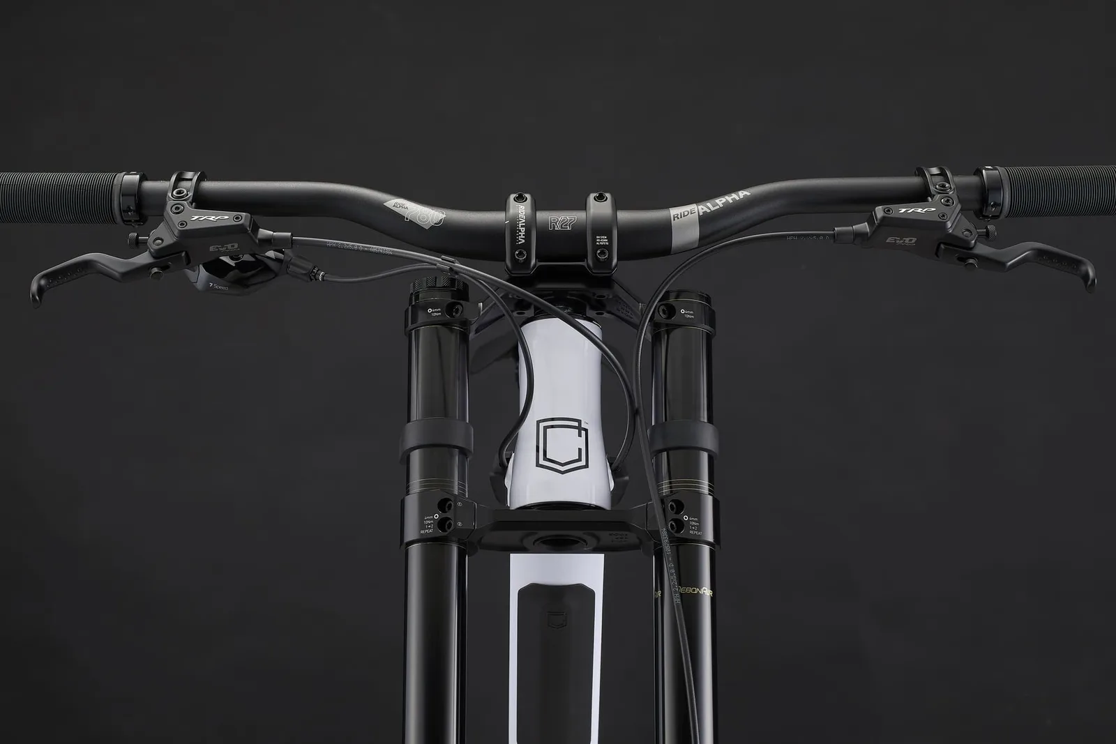 FRS PARK PURE WHITE 2026 – miniatură 5