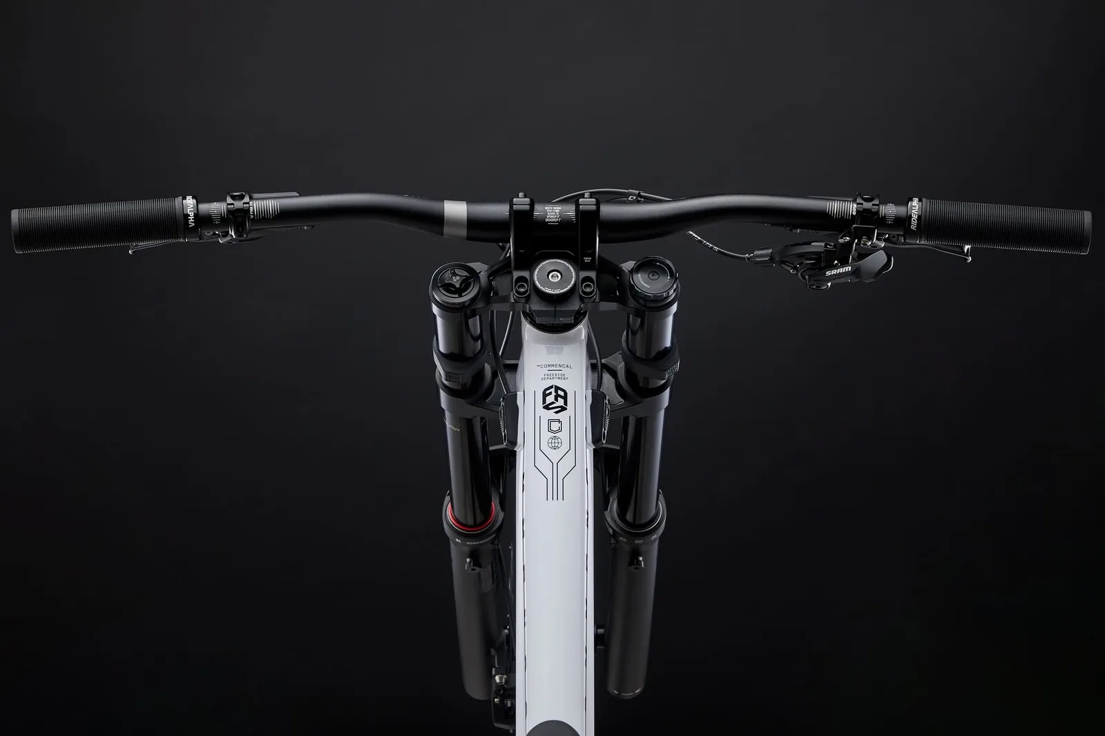 FRS PARK PURE WHITE 2026 – miniatură 4
