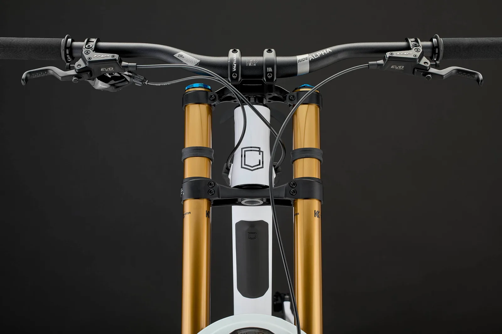 FRS SIGNATURE PURE WHITE 2026 – miniatură 5