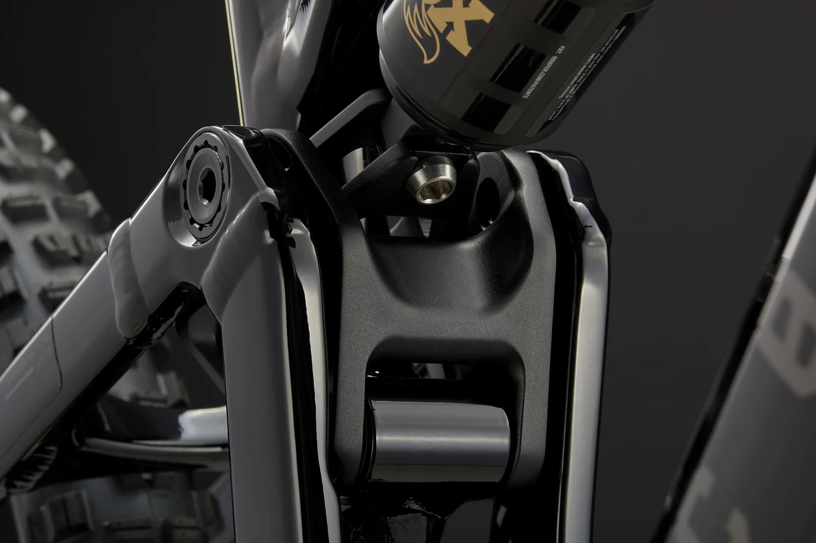 META POWER SX AVINOX PODIUM PURE BLACK 2027 – miniatură 8