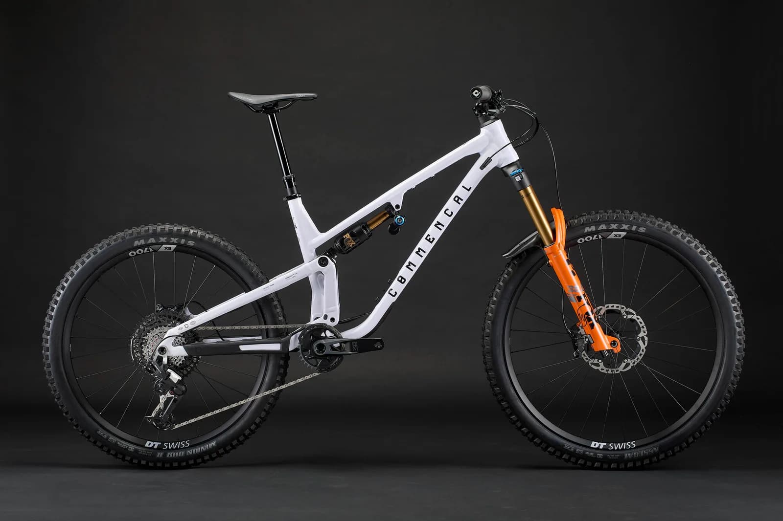 META SX V5 SIGNATURE PURE WHITE 2026 – miniatură 1