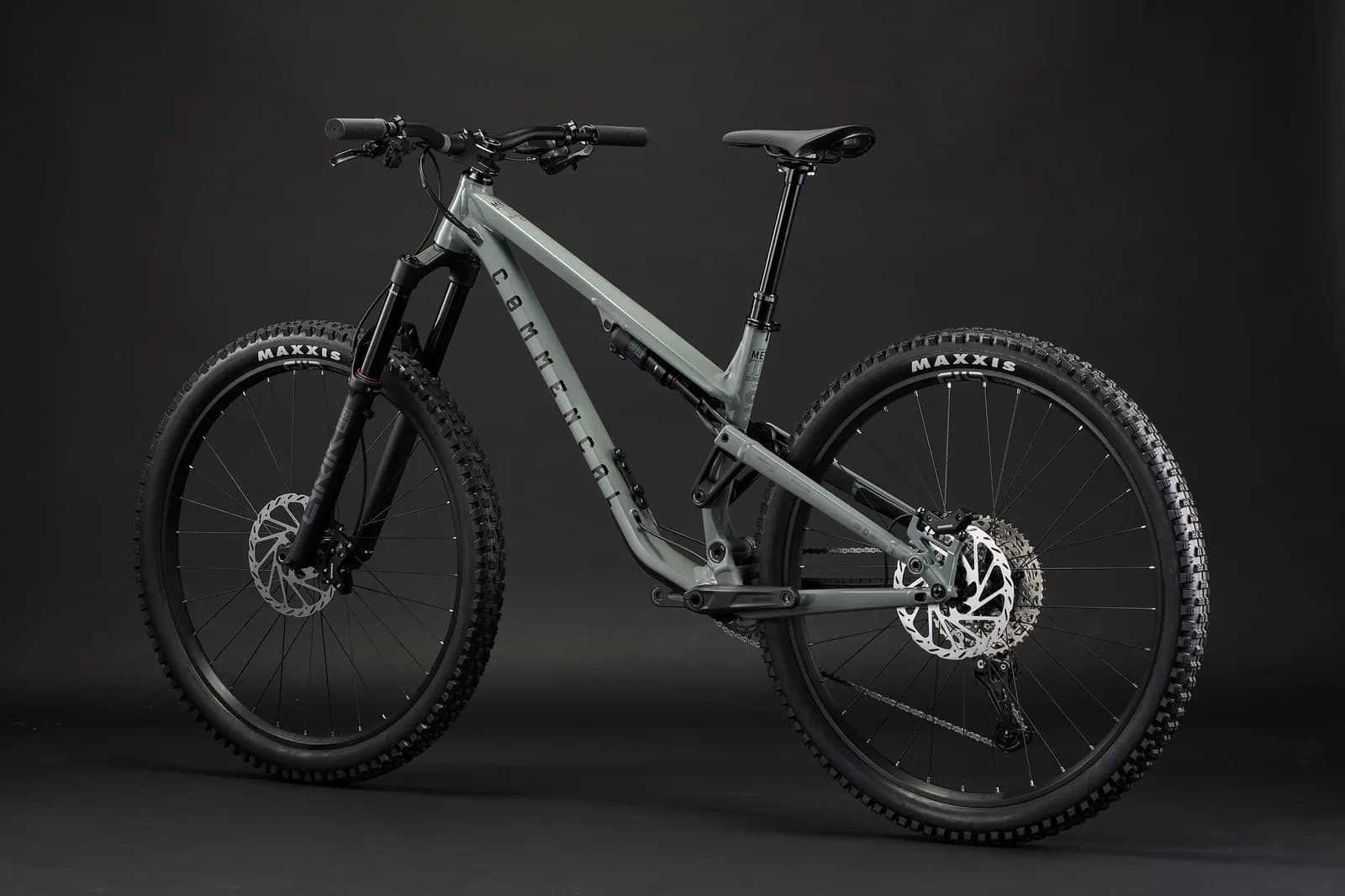 META TR V4 RIDE PYRITE GREY 2025 – miniatură 3
