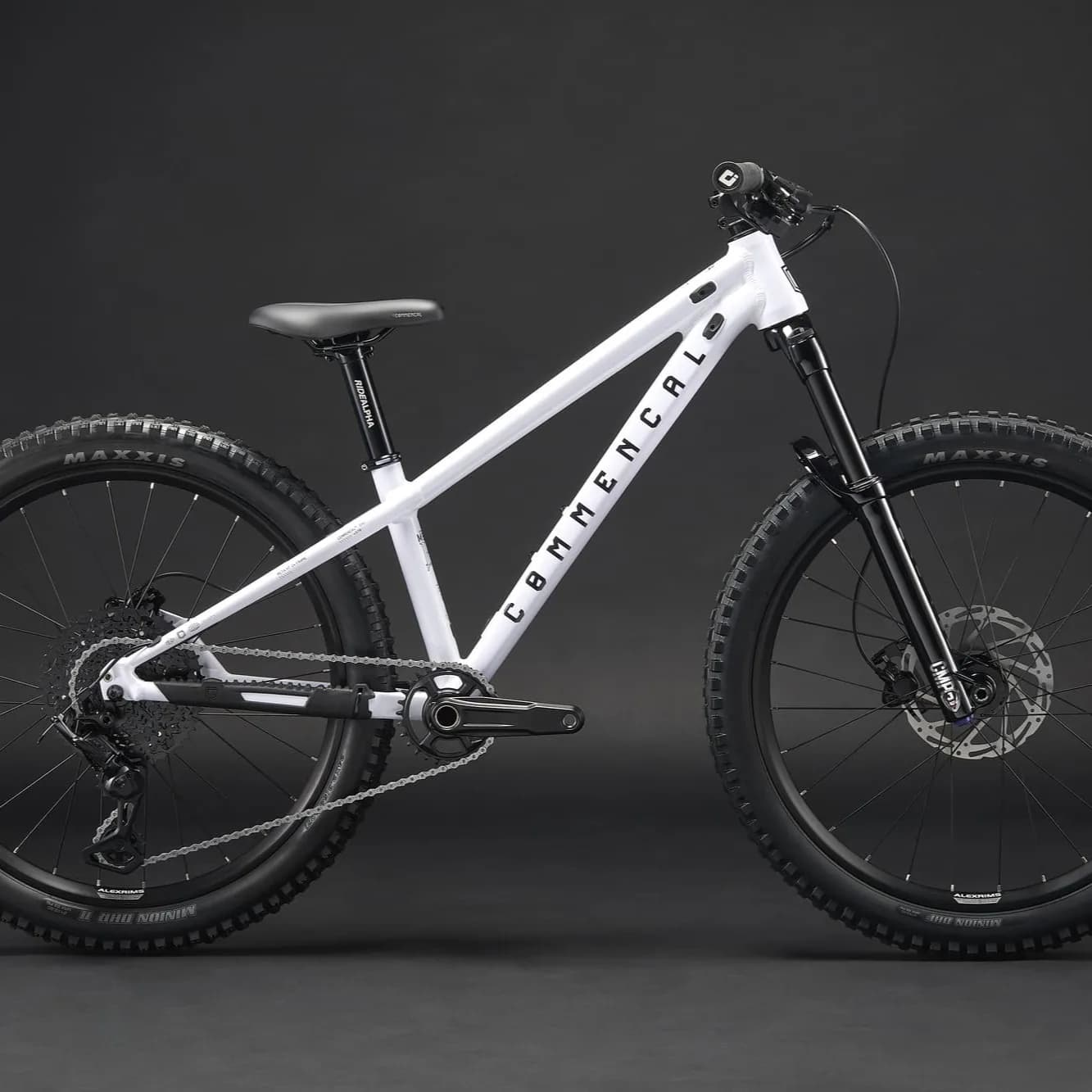 META HT 24 PURE WHITE 2026 – miniatură 1