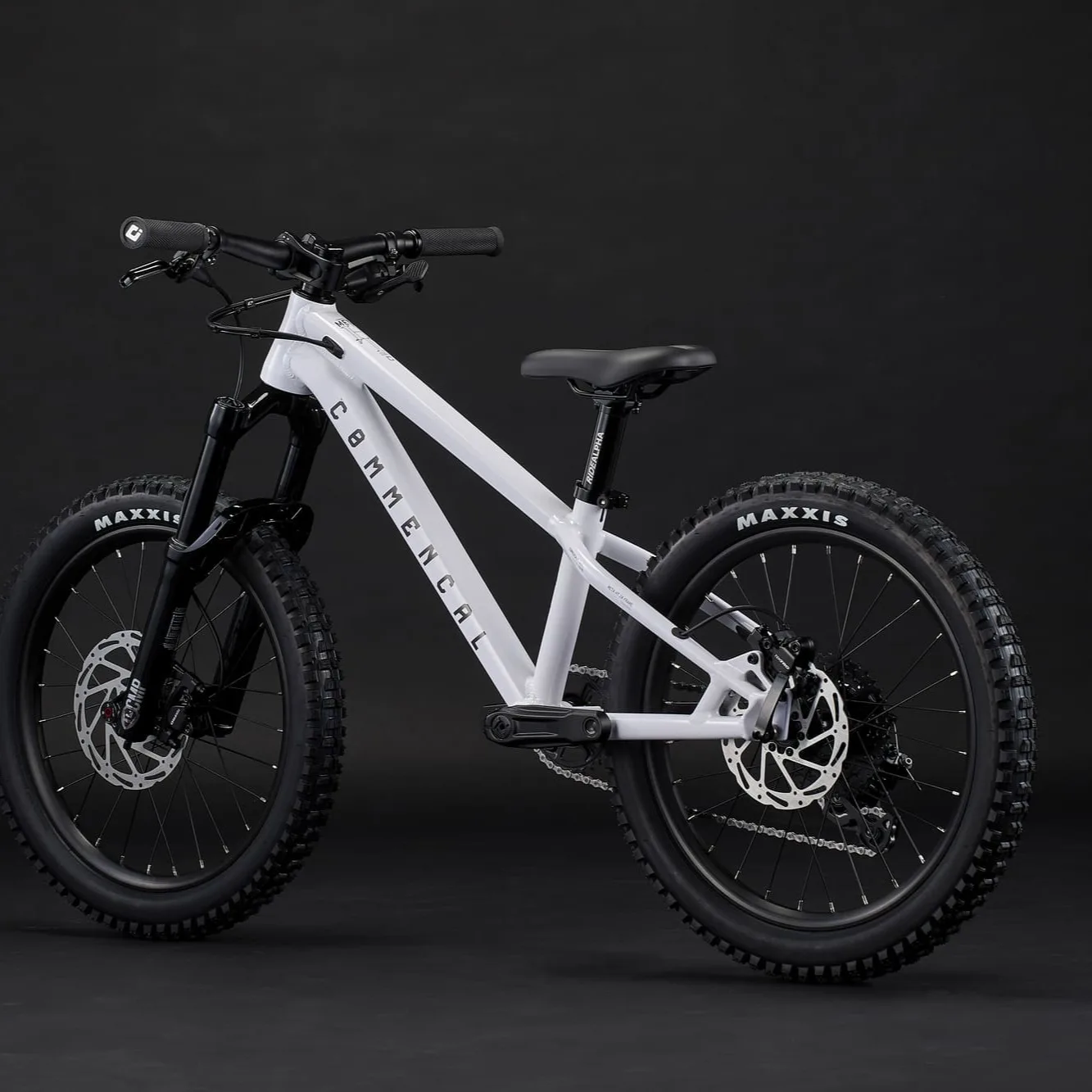 META HT 20 PURE WHITE 2026 – miniatură 3