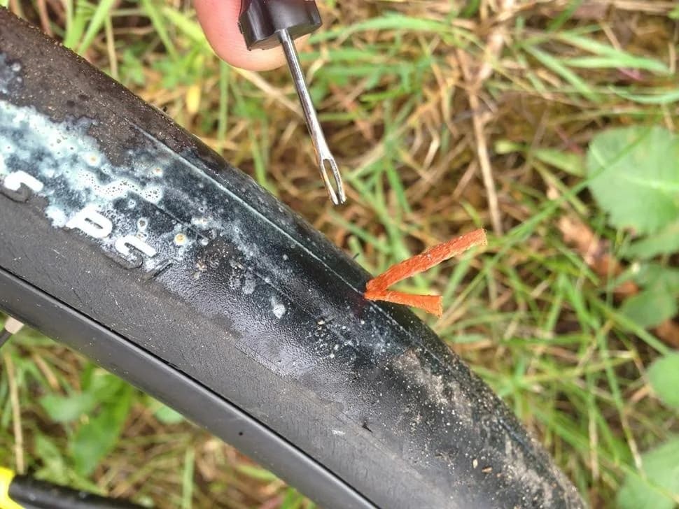 Kit de Reparatie Tubeless Tubeless Fix Aluminiu 25 grame – miniatură 3