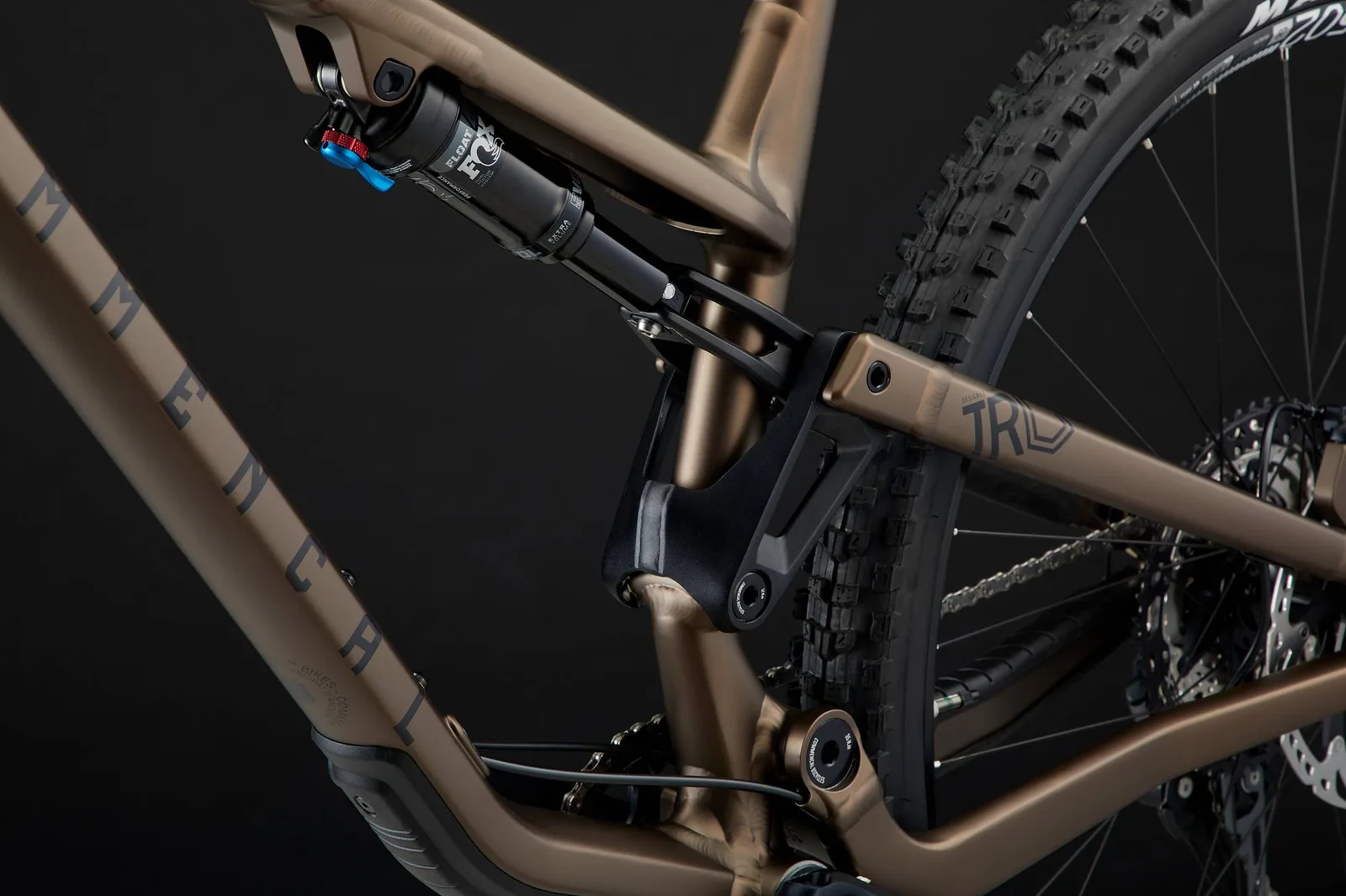 META TR V4 ESSENTIAL FROZEN BROWN (5/8)