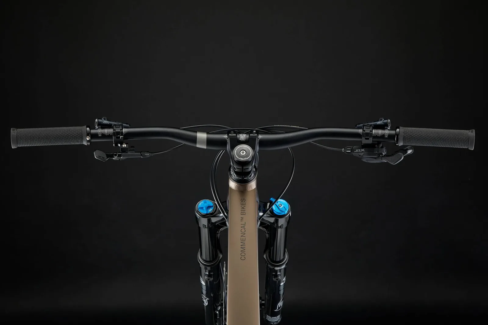 META TR V4 ESSENTIAL FROZEN BROWN (4/8)