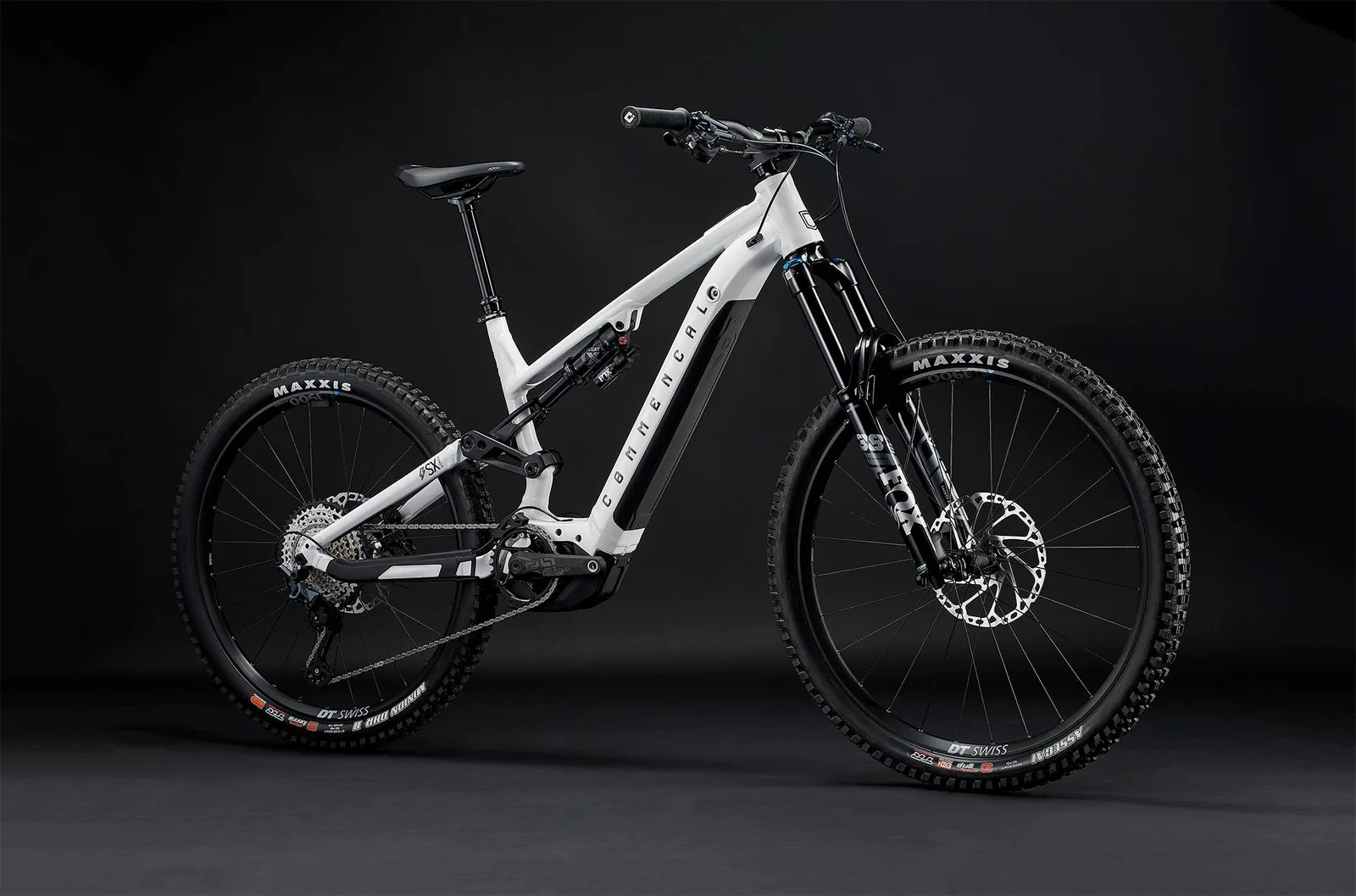 META POWER SX BOSCH ESSENTIAL PURE WHITE (2/8)