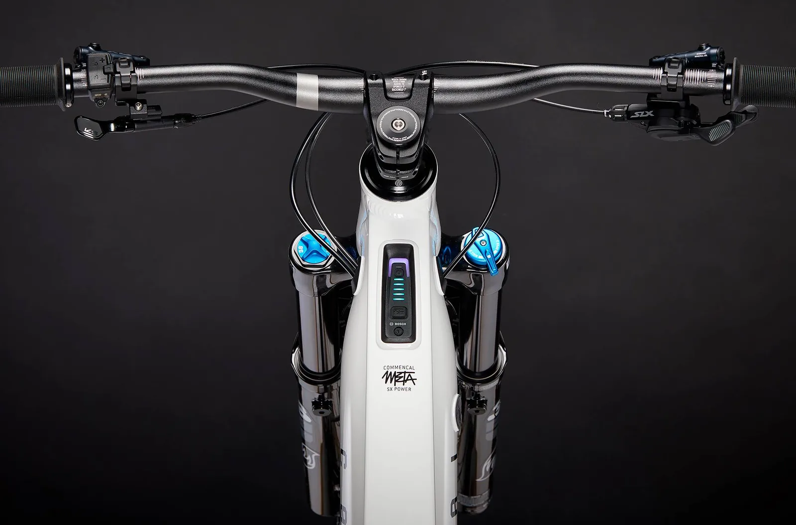 META POWER SX BOSCH ESSENTIAL PURE WHITE (6/8)
