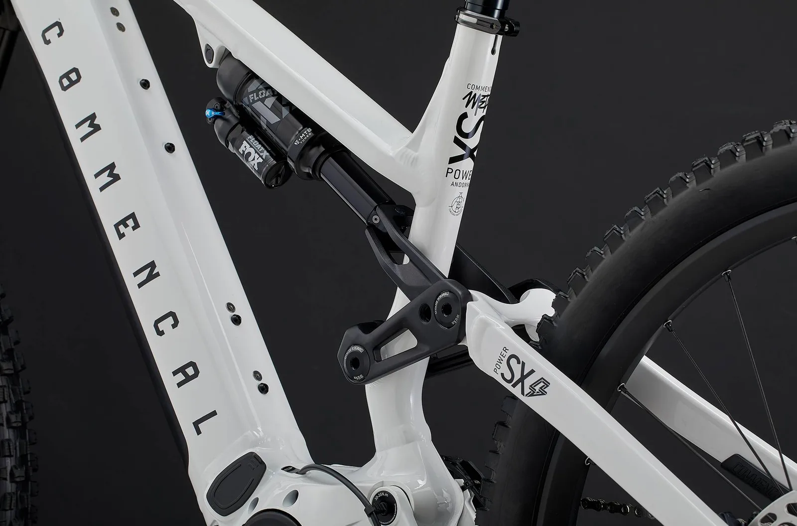 META POWER SX BOSCH ESSENTIAL PURE WHITE (7/8)