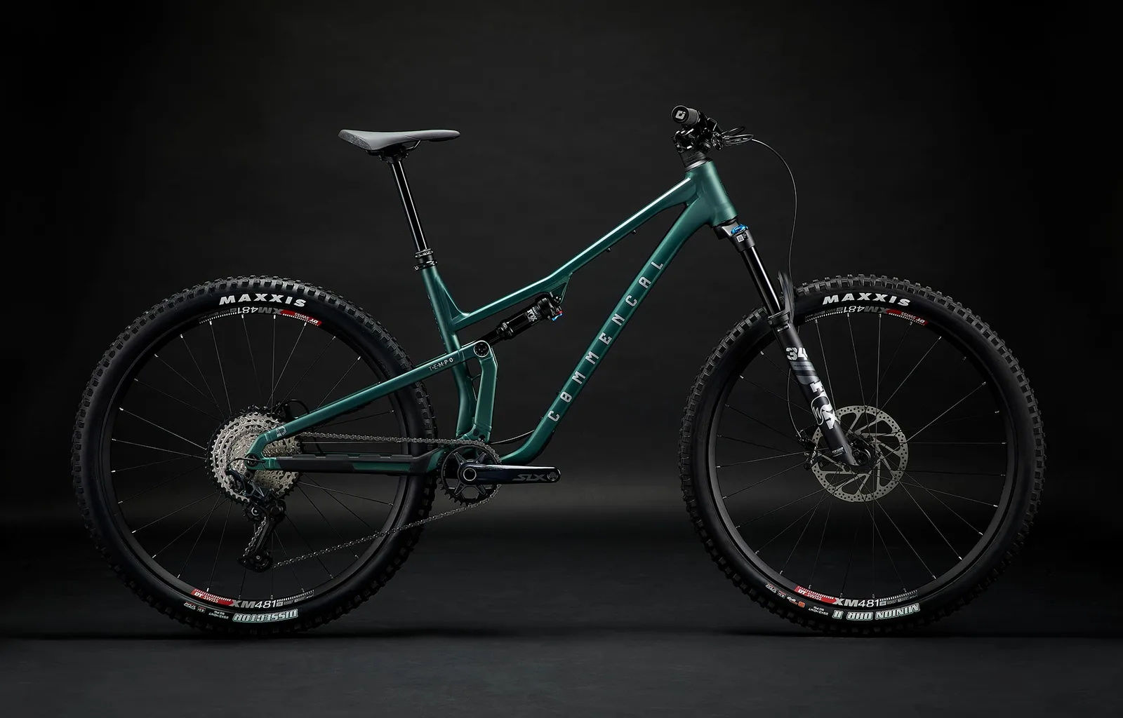 T.E.M.P.O. ESSENTIAL METALLIC GREEN (1/8)
