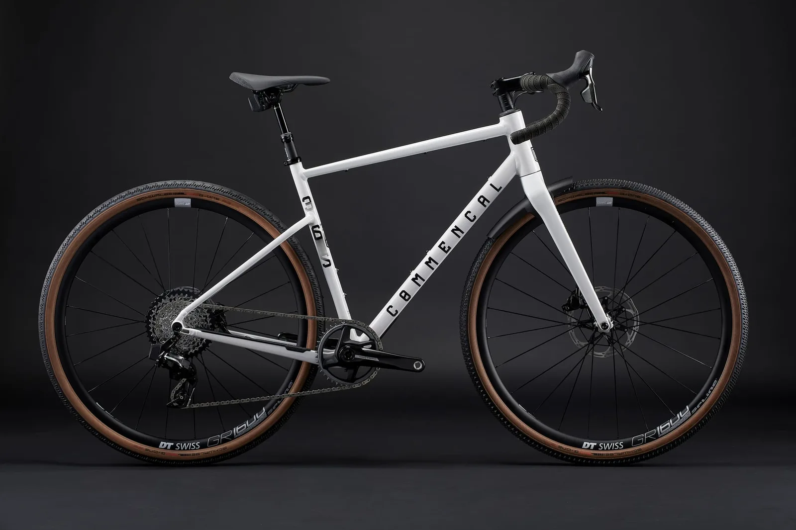 365 SIGNATURE PURE WHITE 2025 (1/8)