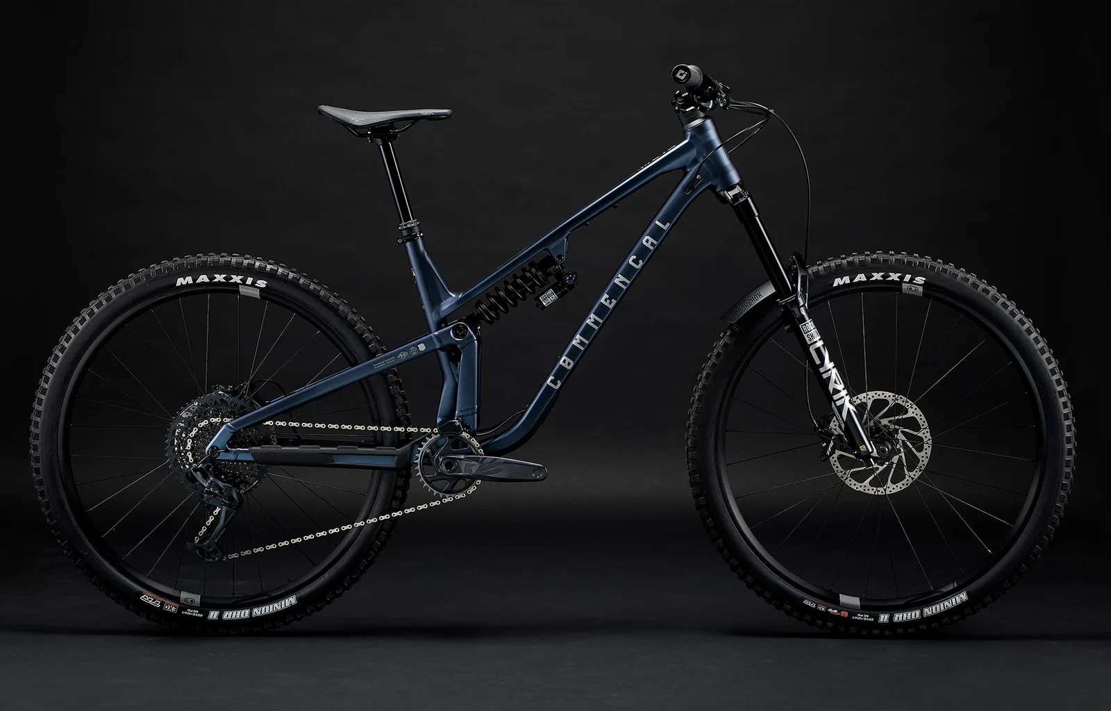 META V5 RACE SPARKLY BLUE (1/9)