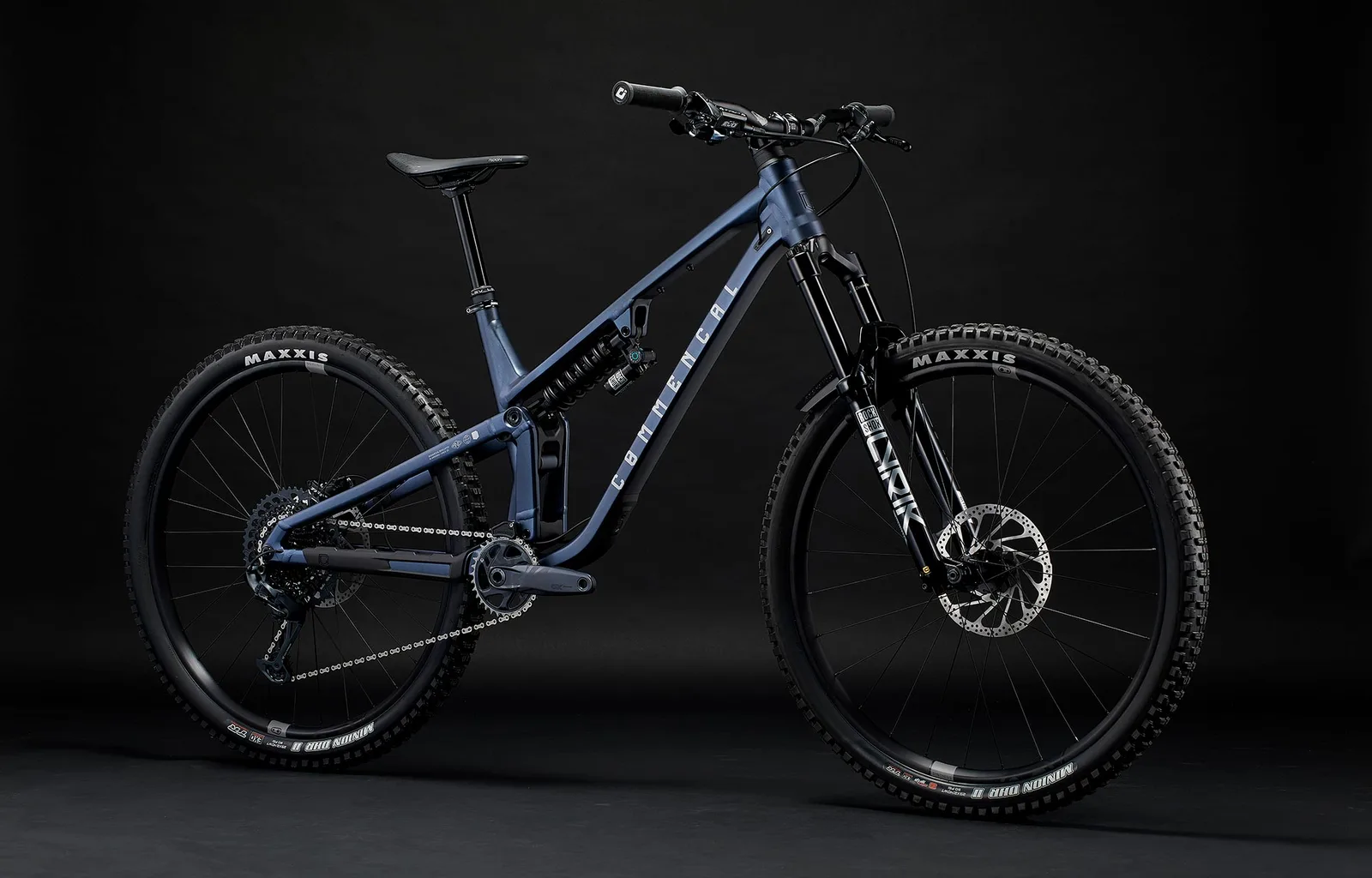 META V5 RACE SPARKLY BLUE (2/9)