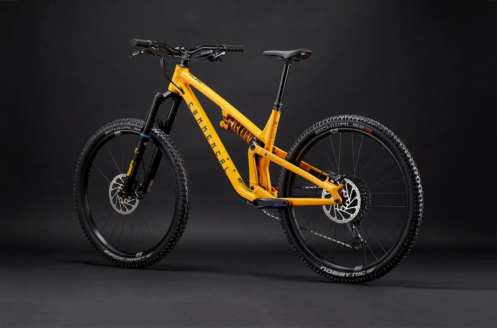 META V5 OHLINS EDITION YELLOW (3/9)
