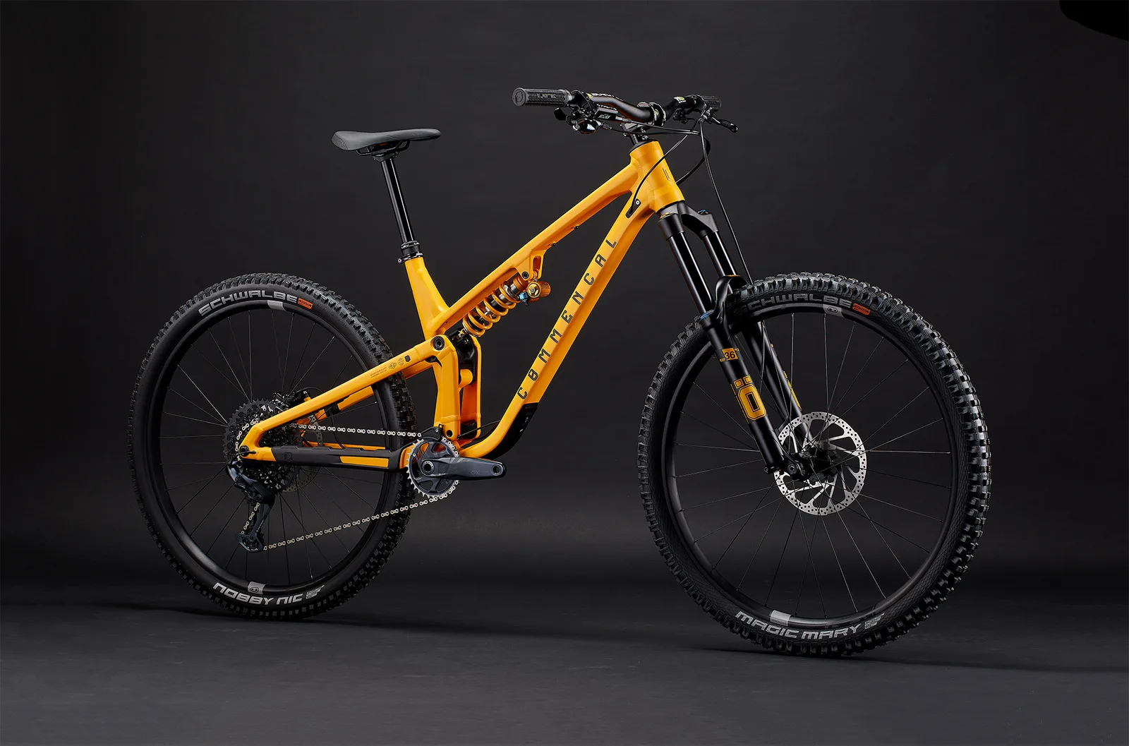META V5 OHLINS EDITION YELLOW (2/9)