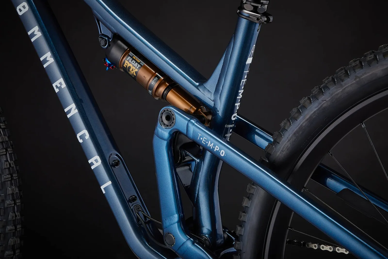 T.E.M.P.O. SIGNATURE SPARKLY BLUE (8/9)