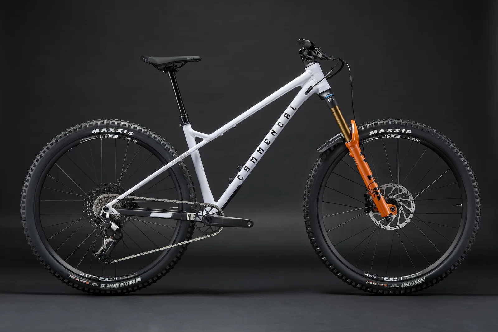 META HT V3 SIGNATURE PURE WHITE 2026 (1/8)