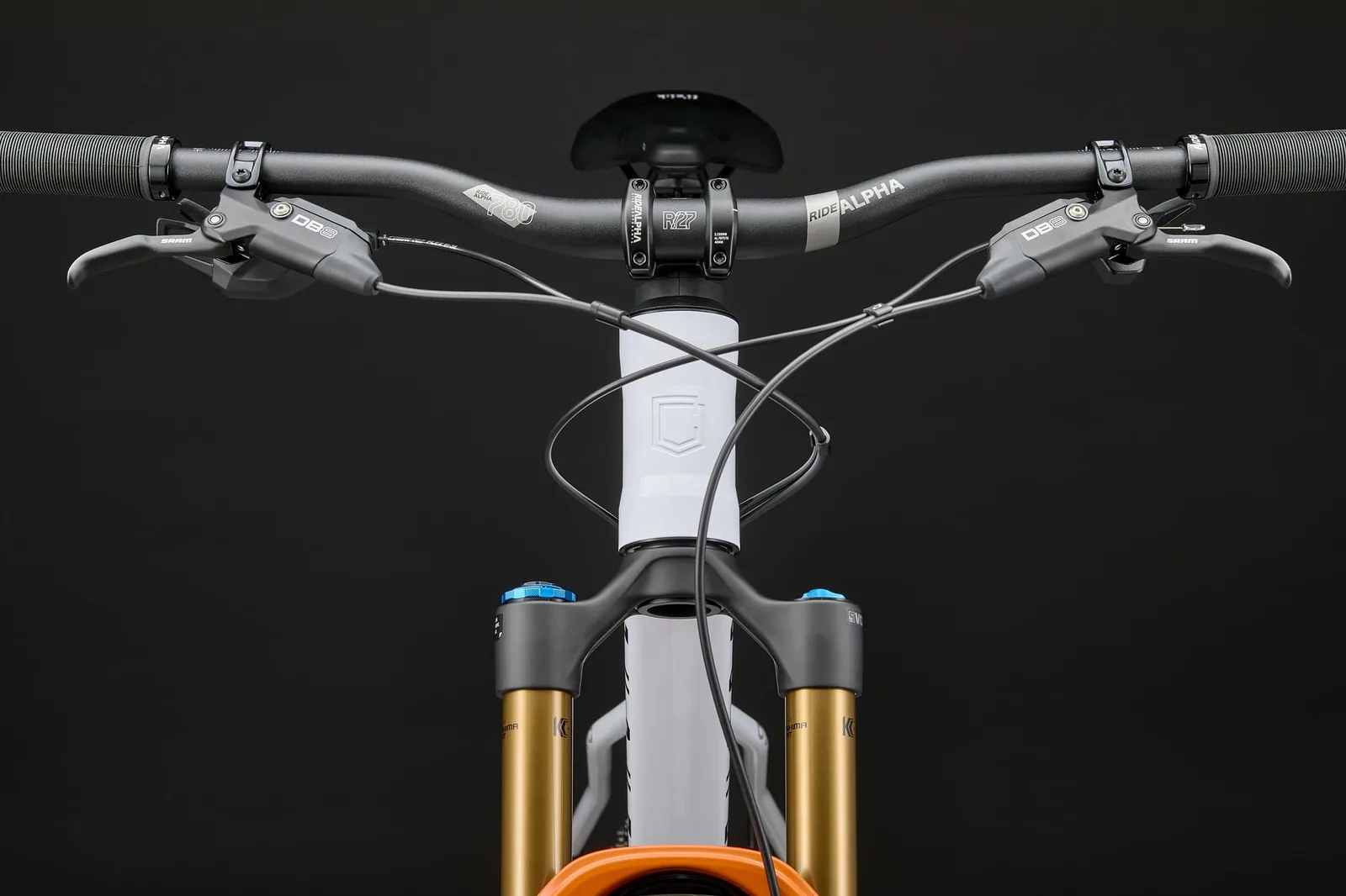 META HT V3 SIGNATURE PURE WHITE 2026 (5/8)