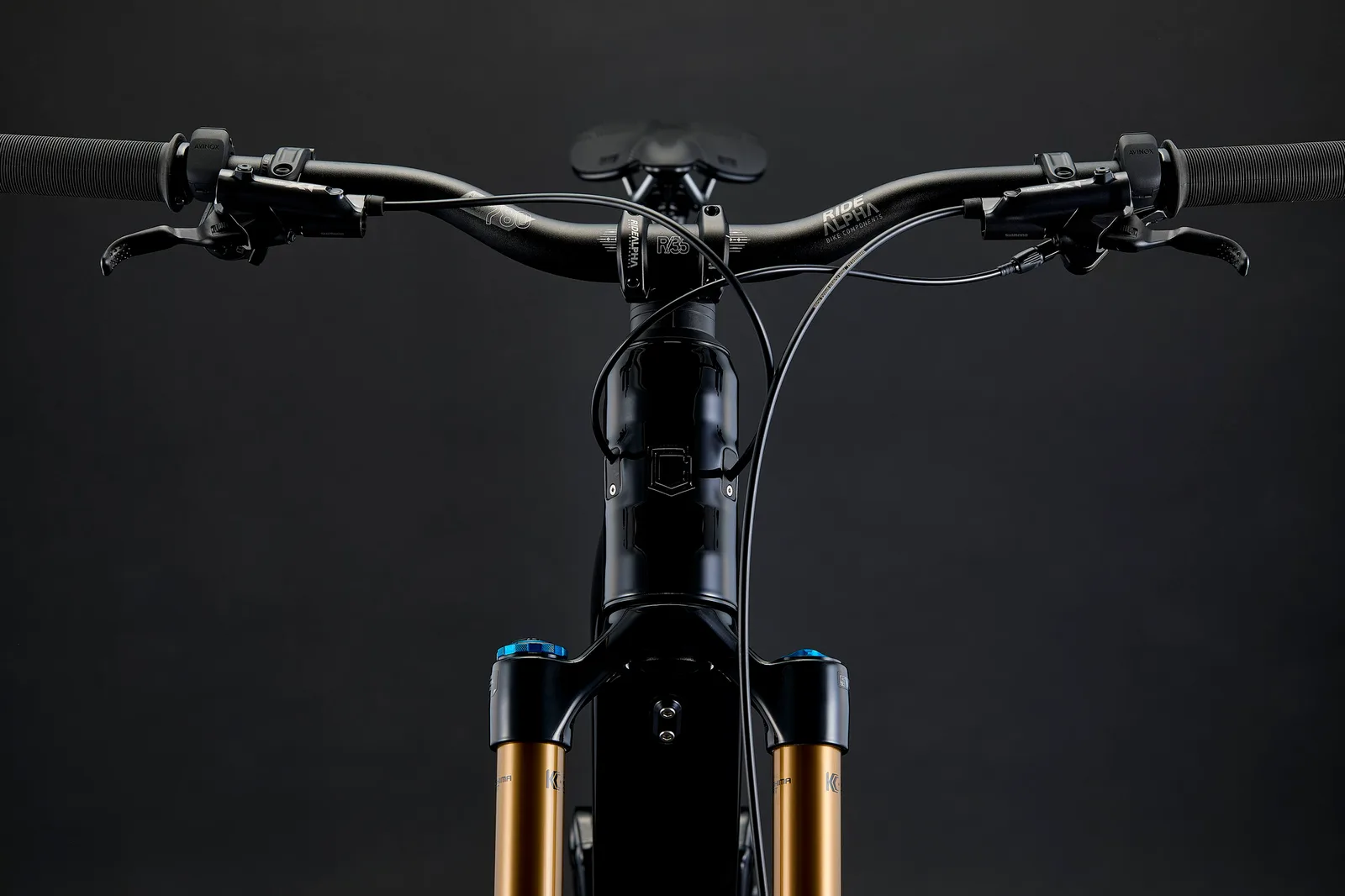 META POWER SX AVINOX SIGNATURE PURE BLACK 2027 (4/9)
