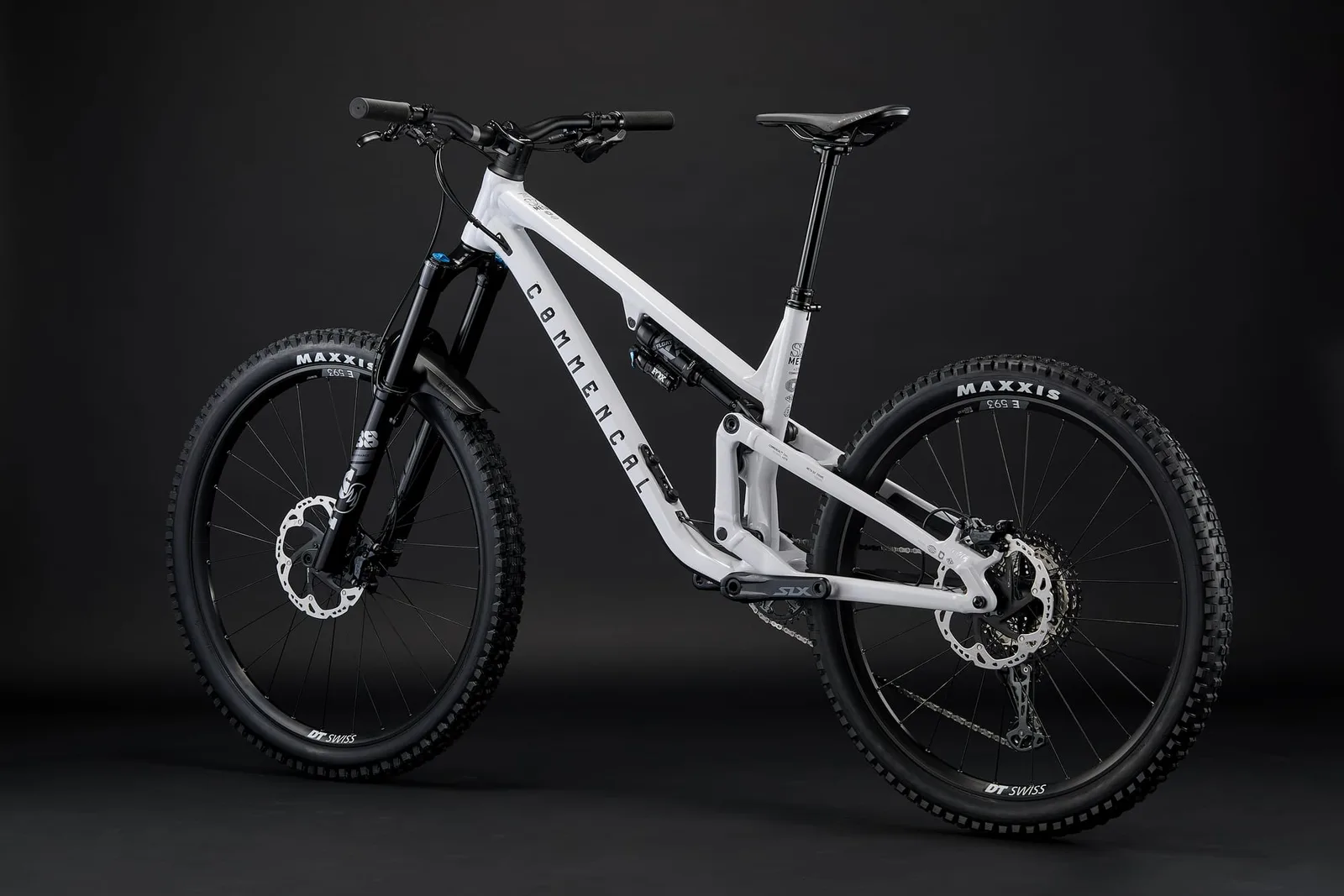 META SX V5 ESSENTIAL PURE WHITE 2026 (3/10)