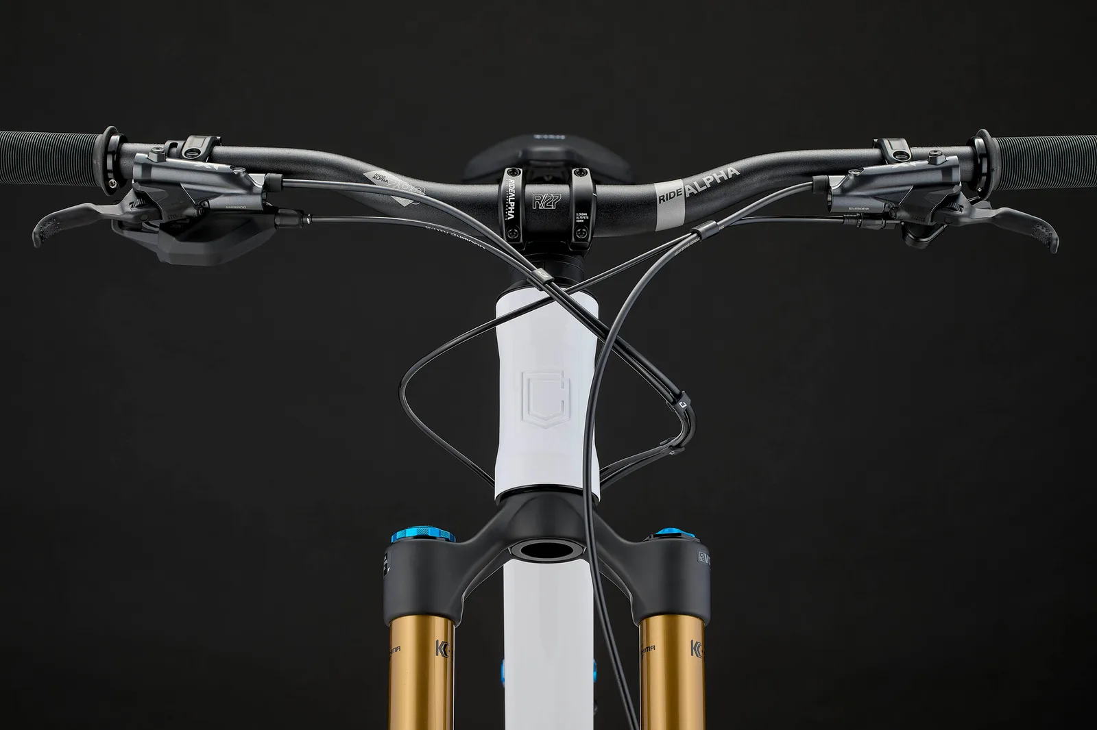 META SX V5 SIGNATURE PURE WHITE 2026 (5/10)