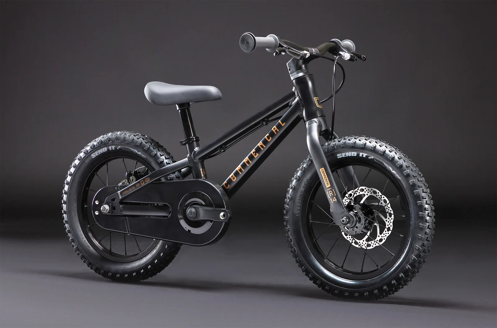 RAMONES 14 BLACK 2026 (2/5)