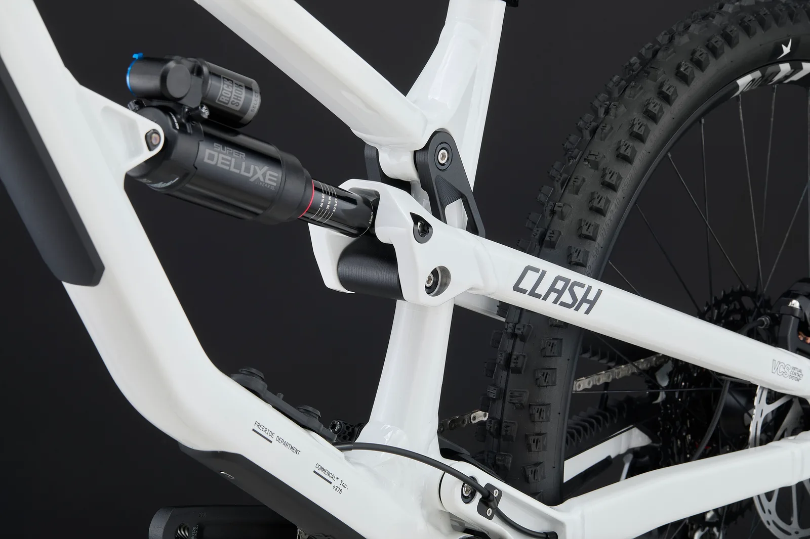 CLASH V3 ROCKSHOX PURE WHITE 2027 (9/10)
