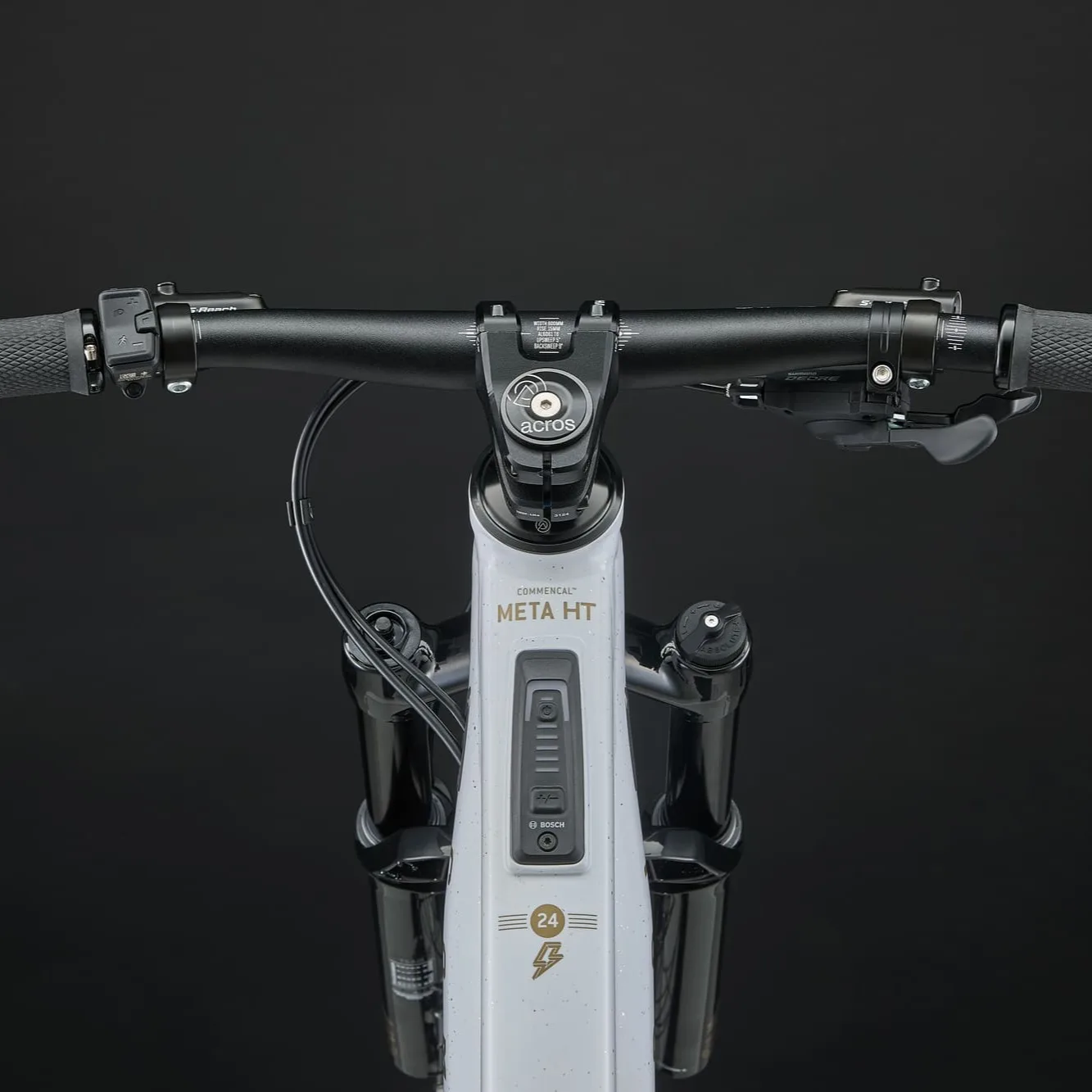 META HT 24 POWER GLITTERY WHITE 2026 (4/8)