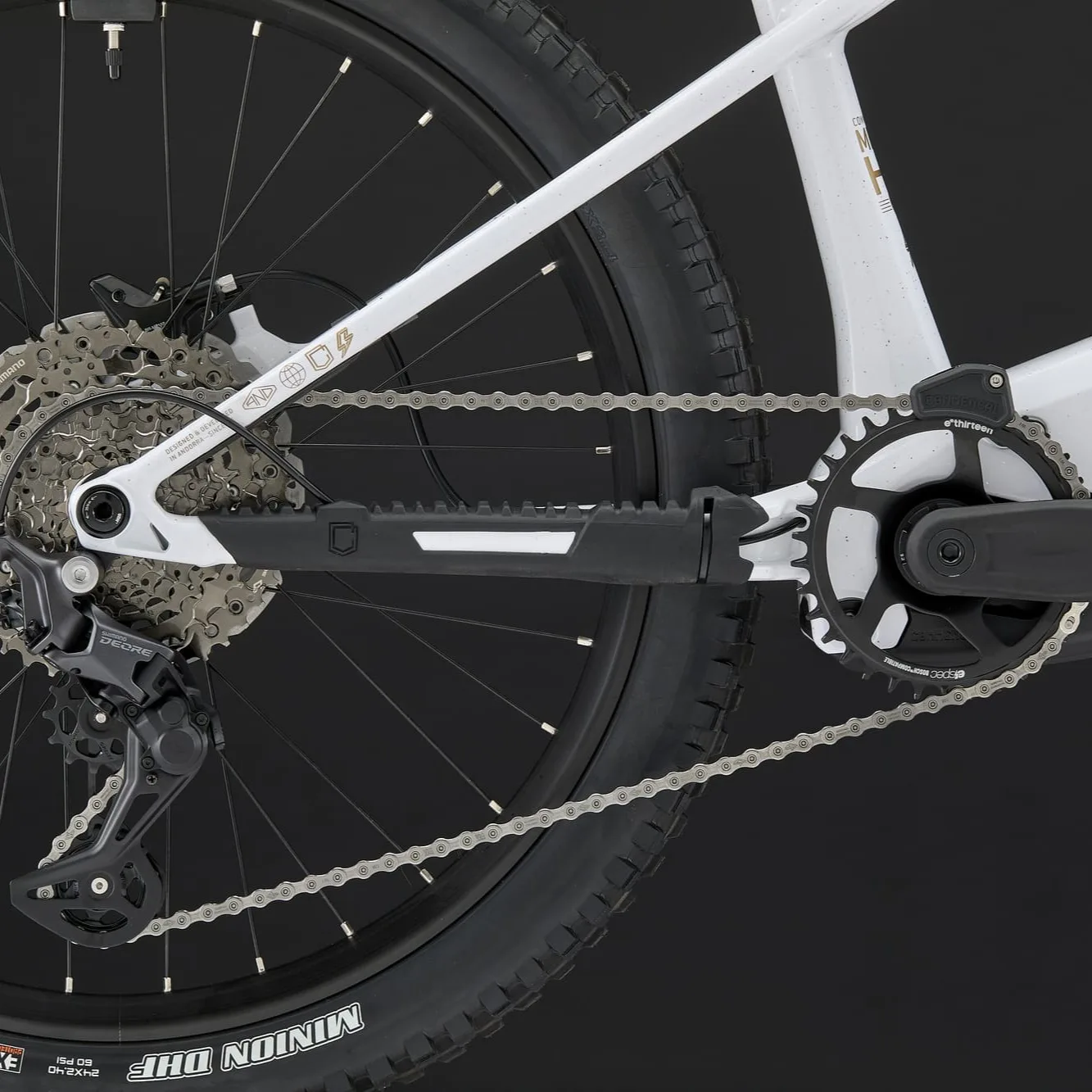 META HT 24 POWER GLITTERY WHITE 2026 (6/8)