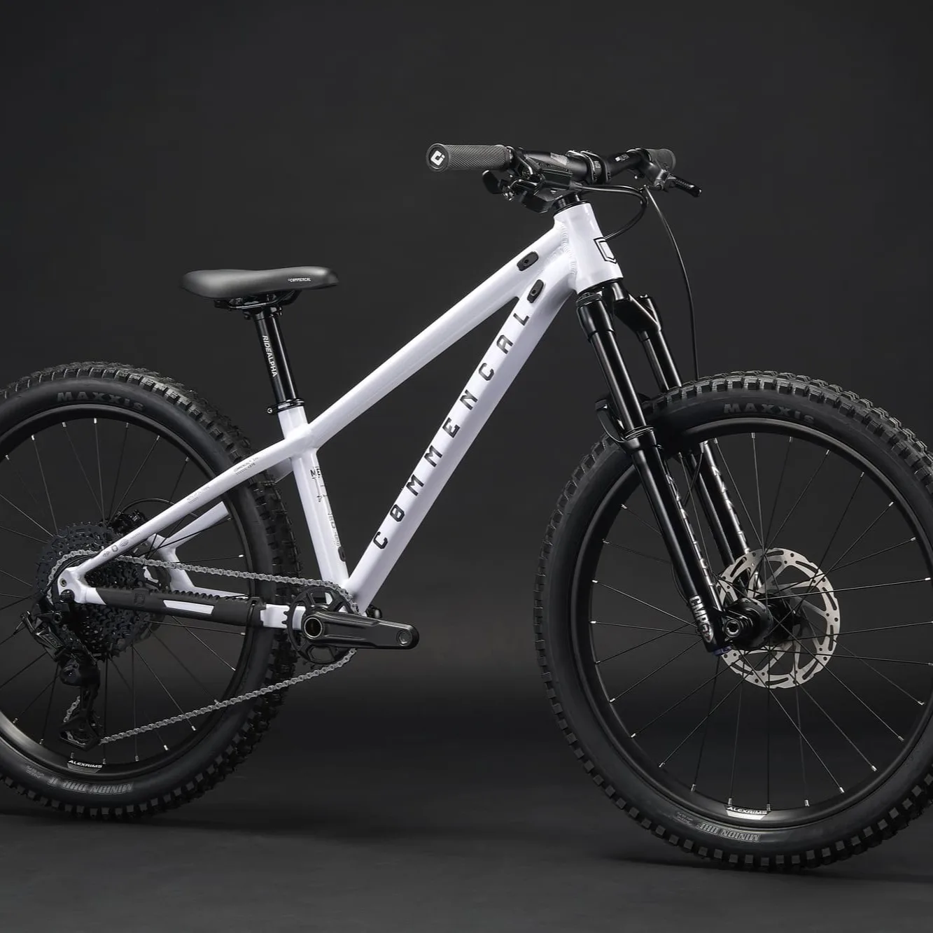META HT 24 PURE WHITE 2026 (2/8)
