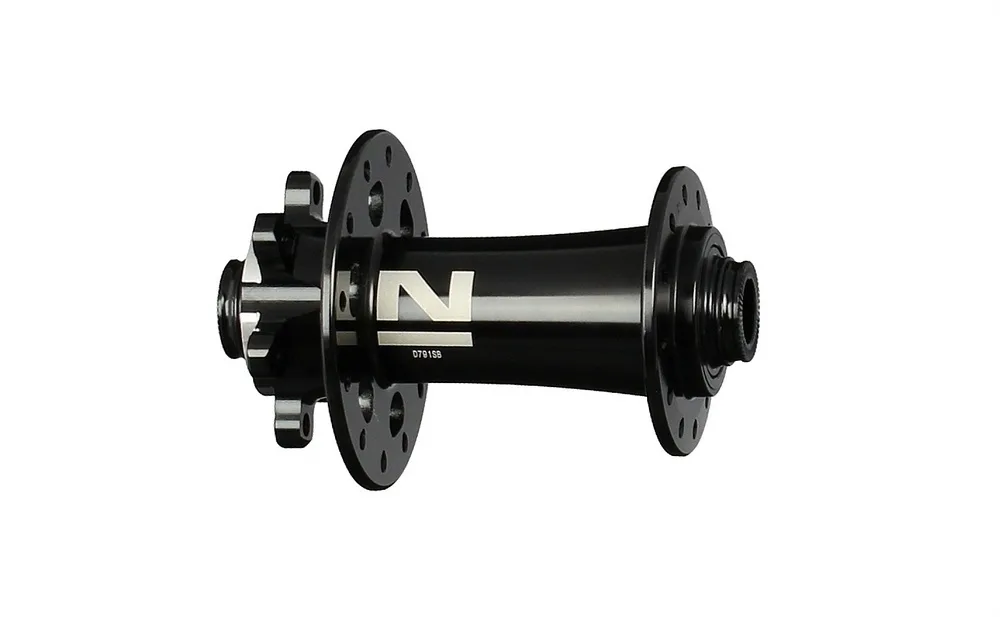 Butuc Fata D791SB-12 Negru 24H 12x100 mm (1/3)